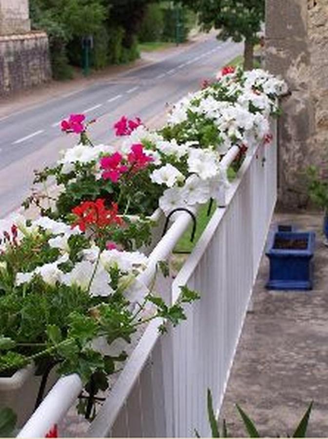 Saint-Colomb-de-Lauzun Chez Madeleine B&B 외부 사진