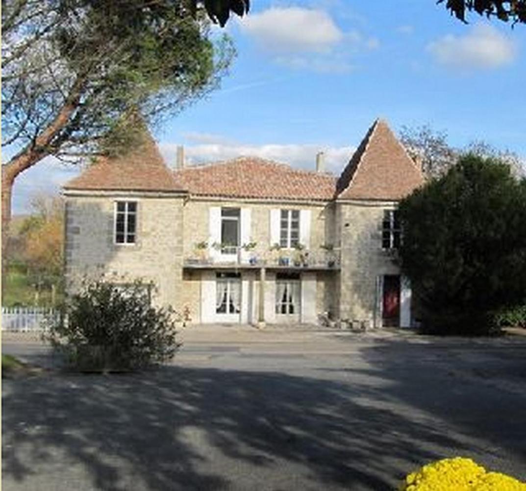 Saint-Colomb-de-Lauzun Chez Madeleine B&B 외부 사진